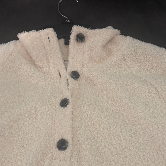 Cozy Cream Women's Sweater - Picture 4 of 9